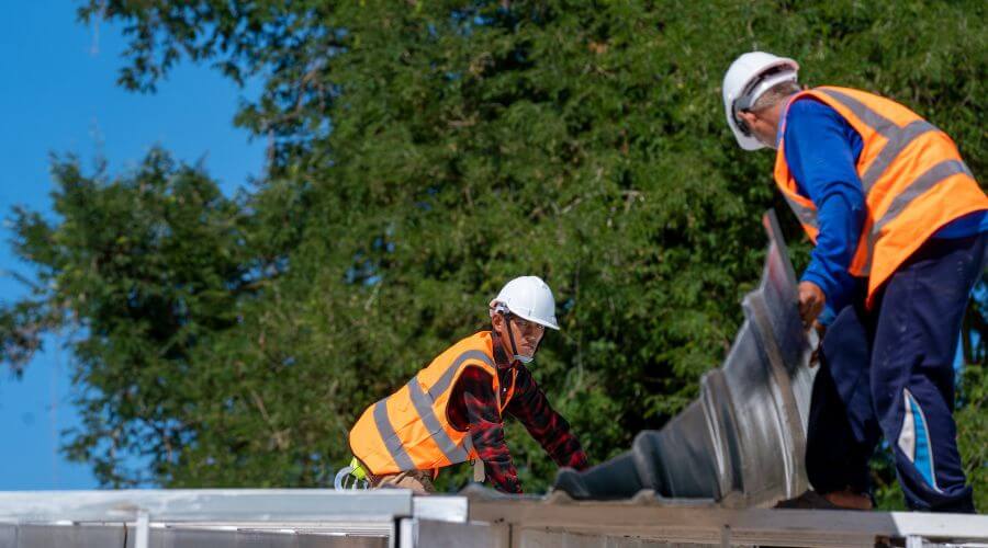 Professional residential roofers in Columbia City, OR